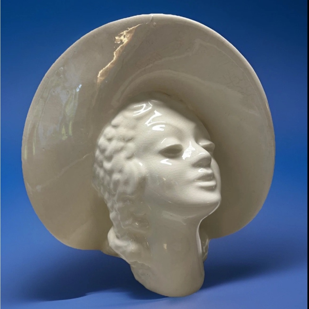 1950s HAEGER ART DECO LADIES HEAD VASE, w/Broad Brim Hat, 9", WHITE, No Damage